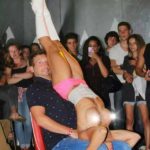 Gogo danseuse Angoulême anniversaire enterrement de vie de jeune garçon